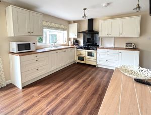 Photo 18- click for photo gallery